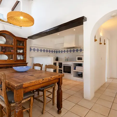 Binisagoc A - With Private Pool Free Wifi Вилла Бинибека